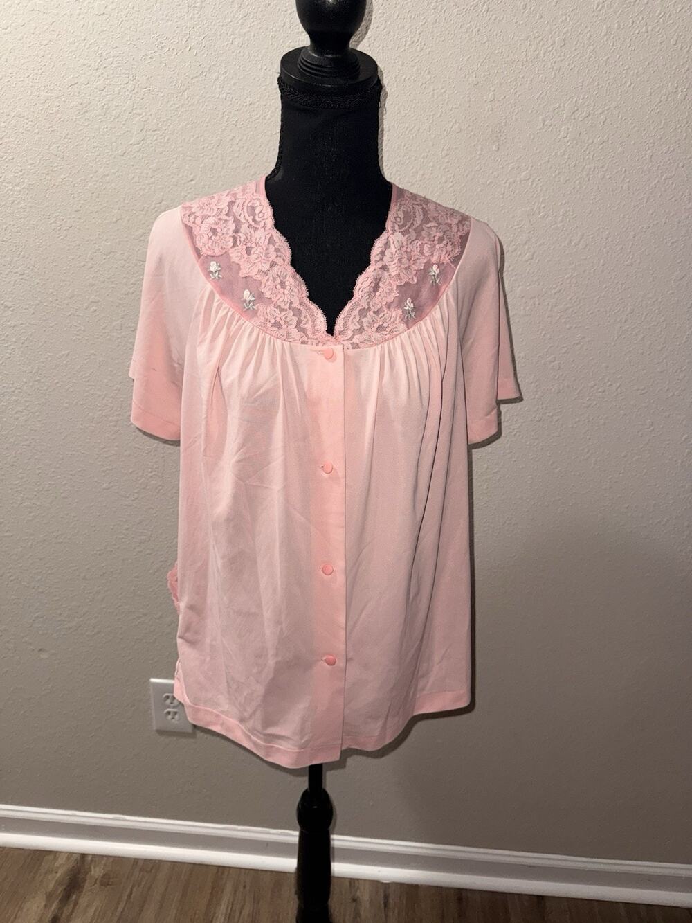 Vintage Shadowline 38 Pink Short Sleeve Bed Nightgown Top Lace Embroidered